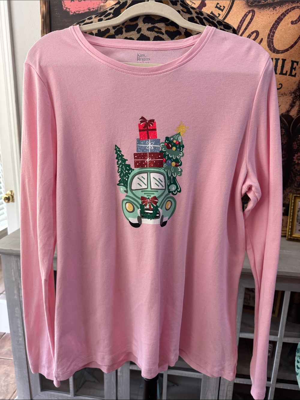 Kim Rogers Pink Holiday Car & Gifts Long-Sleeve Tee  Sz Lg